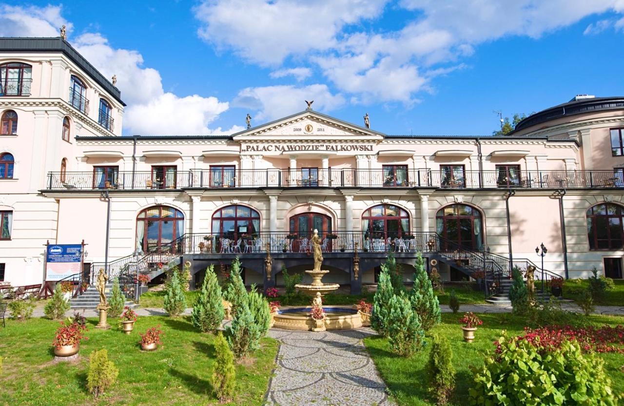 Uzdrowisko Sanatorium Augustow Palac Na Wodzie Falkowski Eksteriør billede